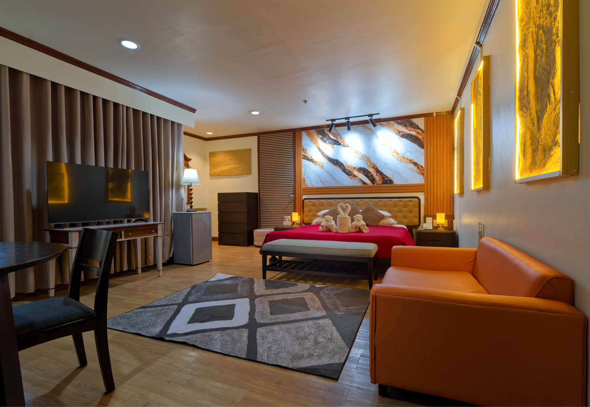 Room 207 Room2
